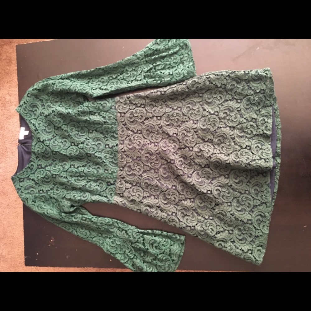 Dark green lace long sleeve dress